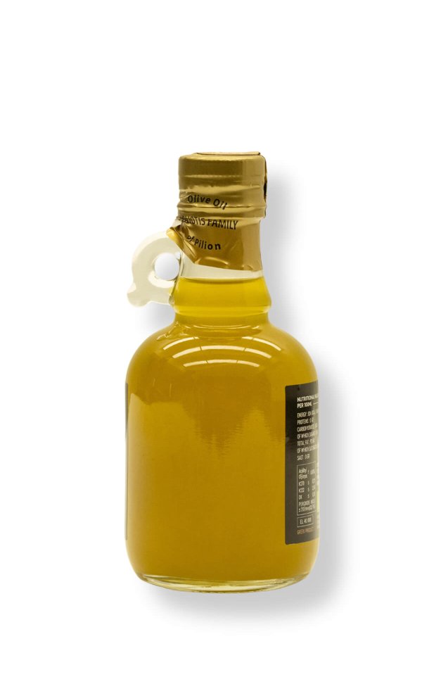 Aromatic organic extra virgin olive oil enriched with organic oregano extract